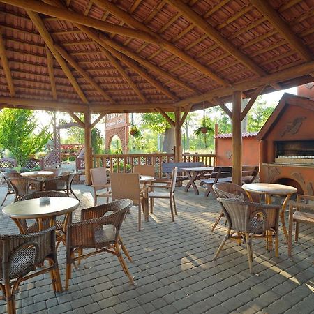 Kasztelan Hotell Krosno Exteriör bild