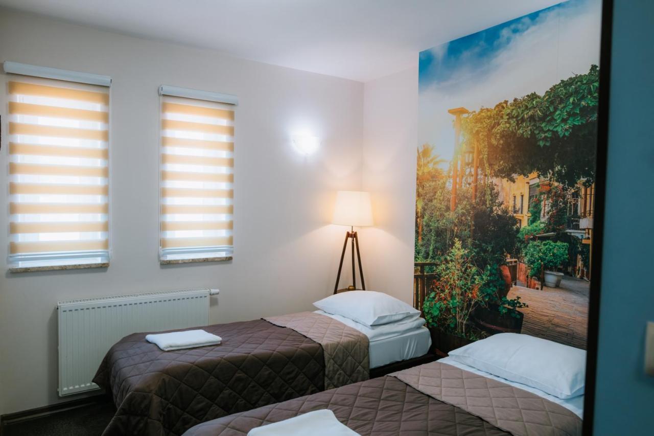 Kasztelan Hotell Krosno Exteriör bild