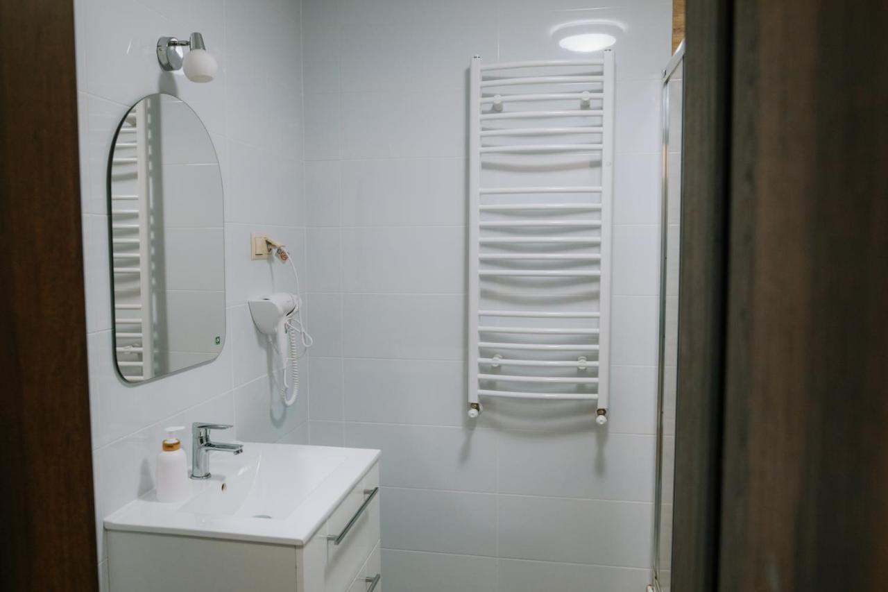 Kasztelan Hotell Krosno Exteriör bild